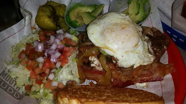 Fuddruckers