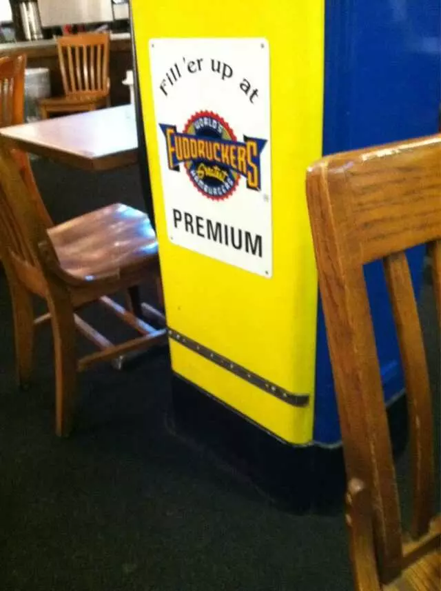 Fuddruckers