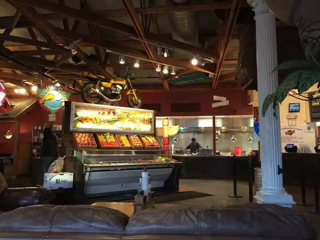 Fuddruckers