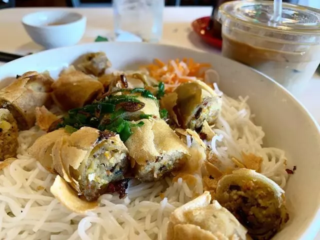 Viet Taste