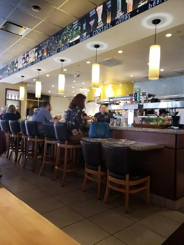 California Pizza Kitchen