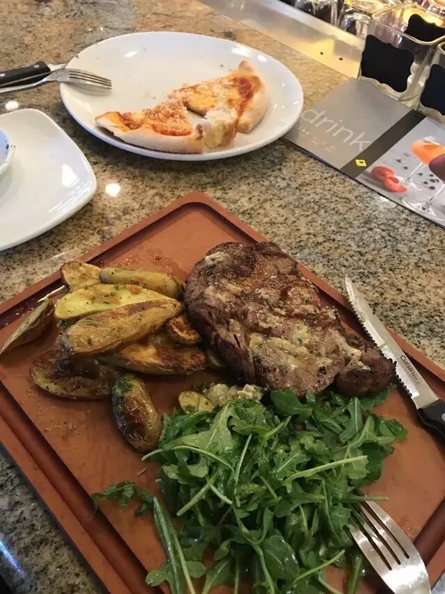 California Pizza Kitchen