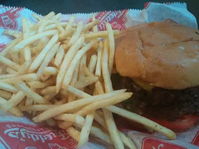 Freddy’s Frozen Custard & Steakburgers
