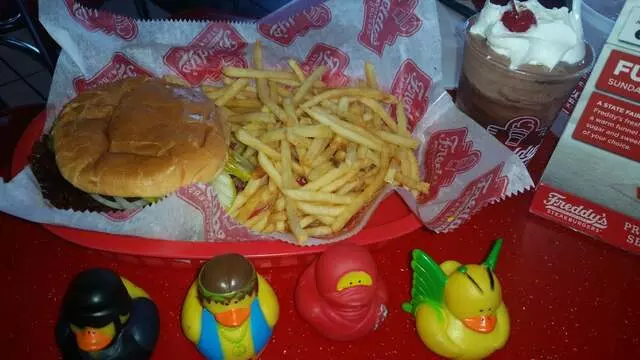 Freddy’s Frozen Custard & Steakburgers
