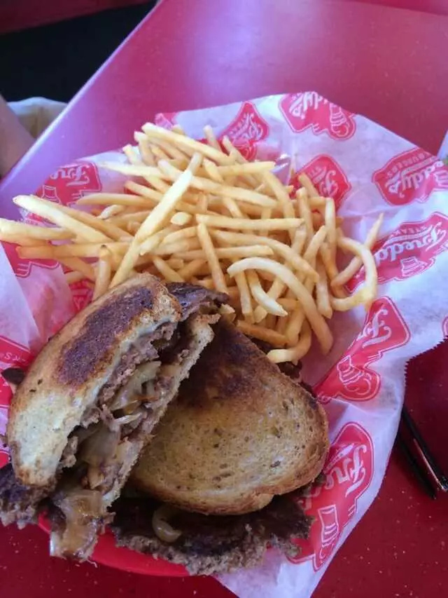 Freddy’s Frozen Custard & Steakburgers