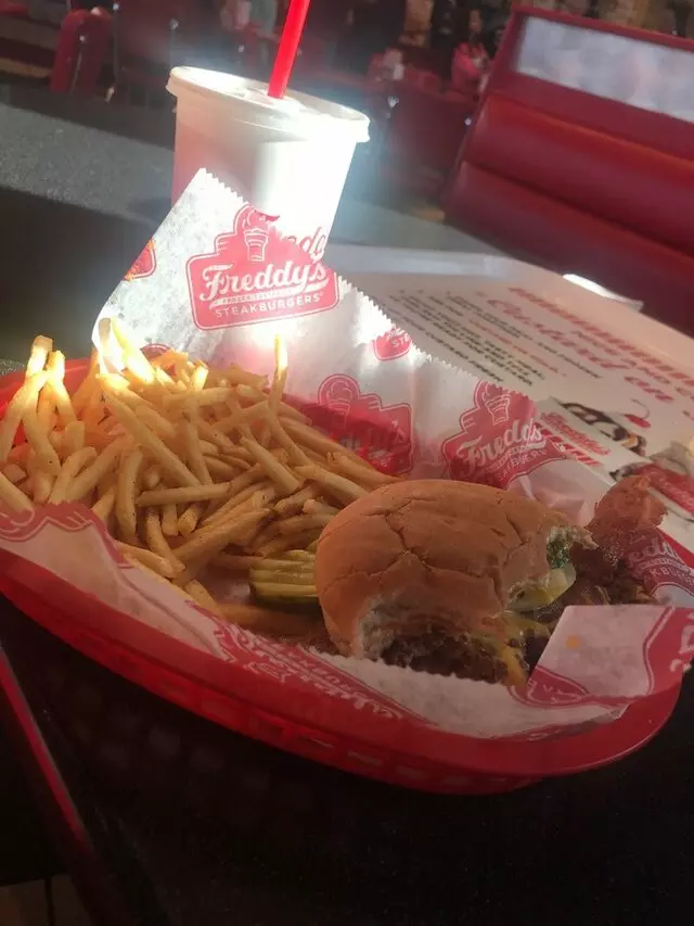 Freddy’s Frozen Custard & Steakburgers