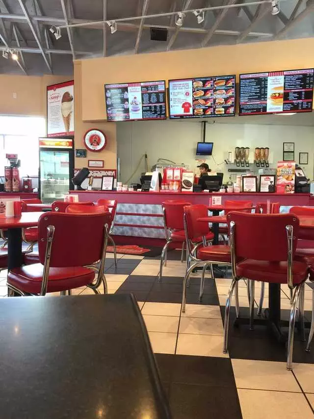 Freddy’s Frozen Custard & Steakburgers