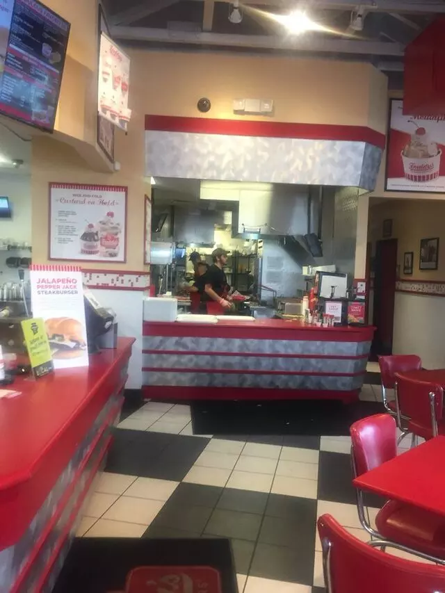 Freddy’s Frozen Custard & Steakburgers