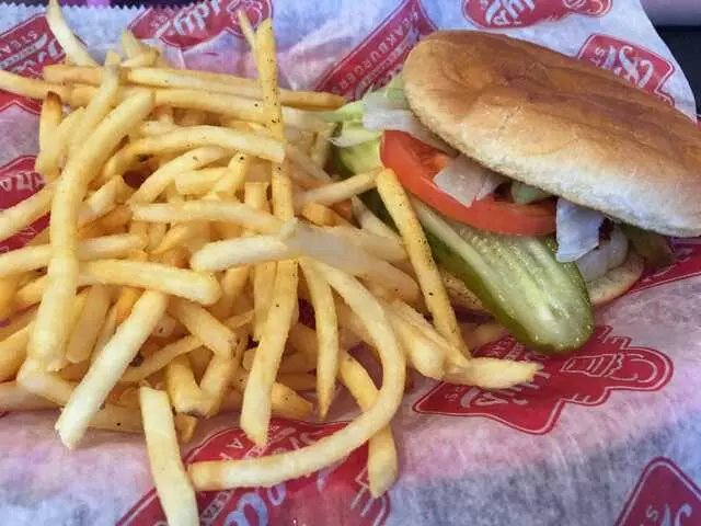 Freddy’s Frozen Custard & Steakburgers