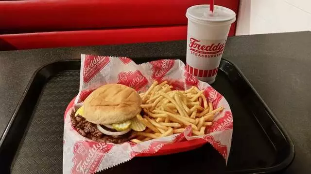 Freddy’s Frozen Custard & Steakburgers