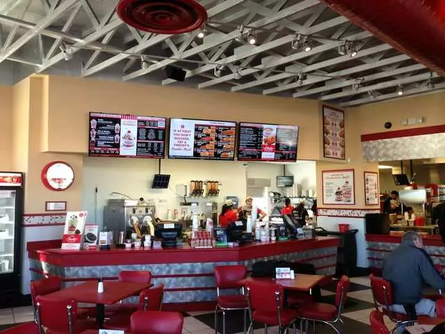Freddy’s Frozen Custard & Steakburgers