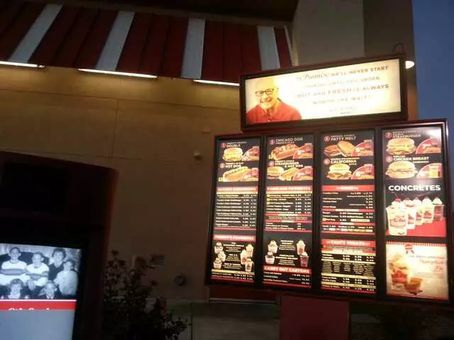 Freddy’s Frozen Custard & Steakburgers