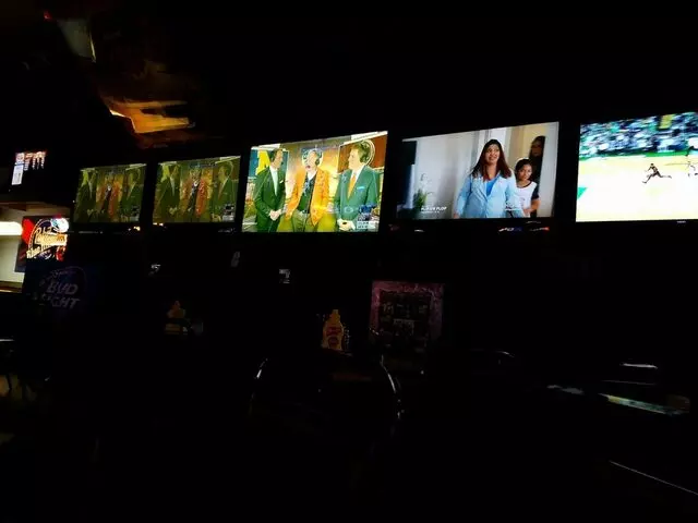 Spectators Sports Bar & Grill