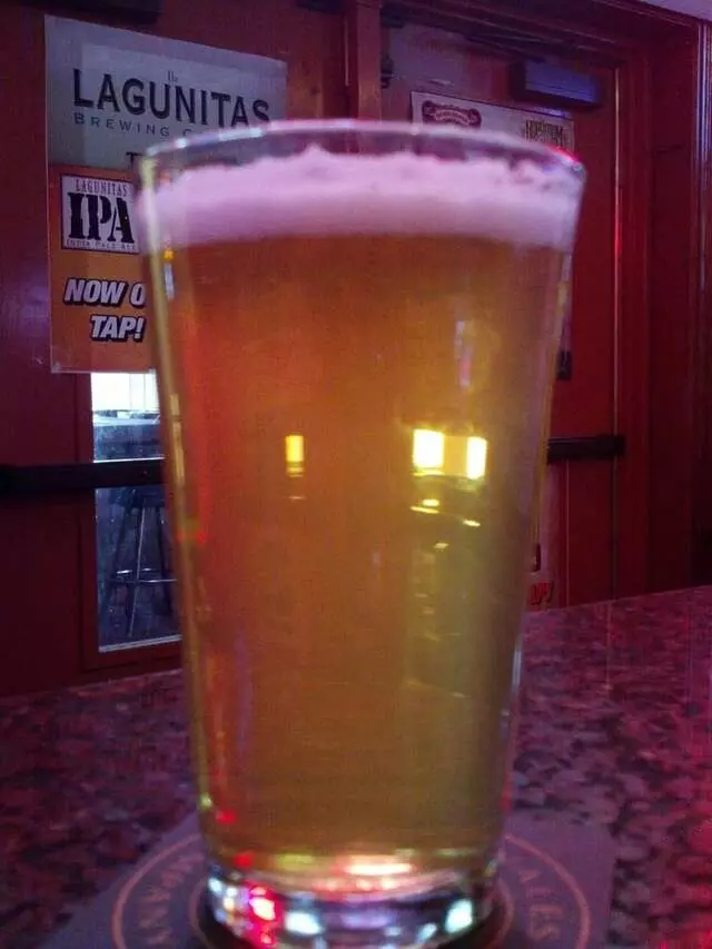 Billy’s Long Bar
