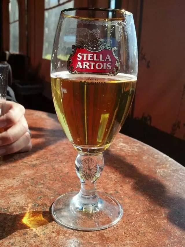 Billy’s Long Bar