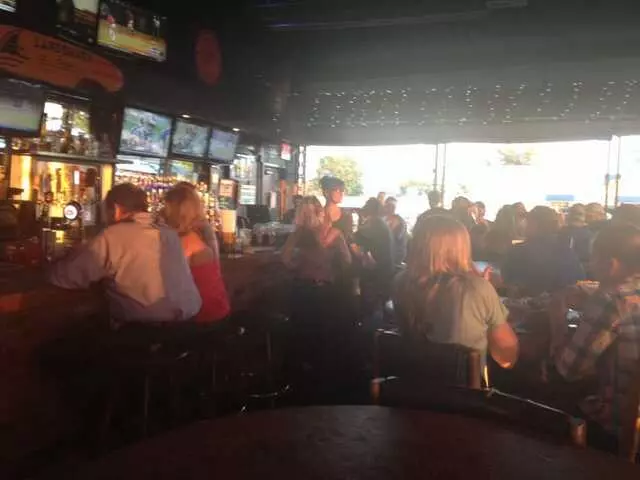 Billy’s Long Bar