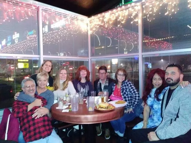 Billy’s Long Bar