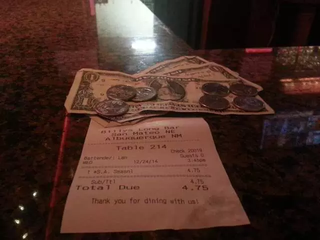 Billy’s Long Bar