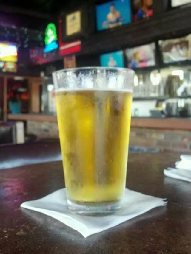 Billy’s Long Bar