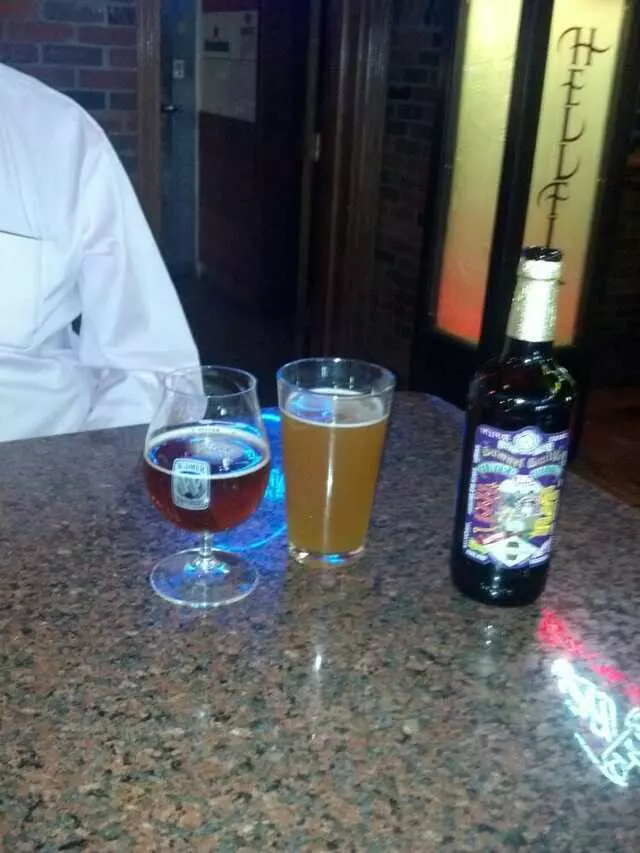 Billy’s Long Bar