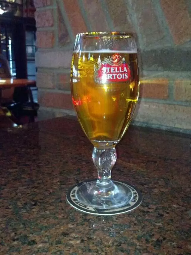 Billy’s Long Bar