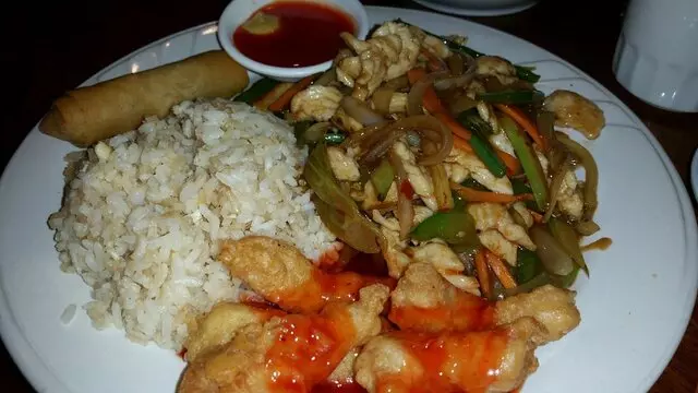 Rising Star Chinese Eatery