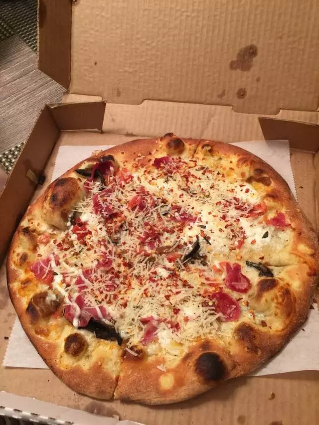 Il Vicino Wood Oven Pizza