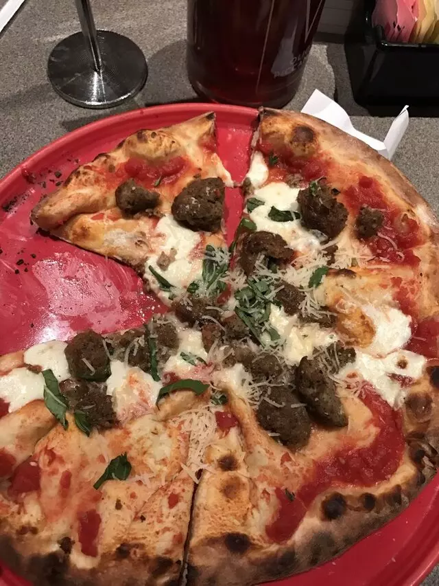 Il Vicino Wood Oven Pizza