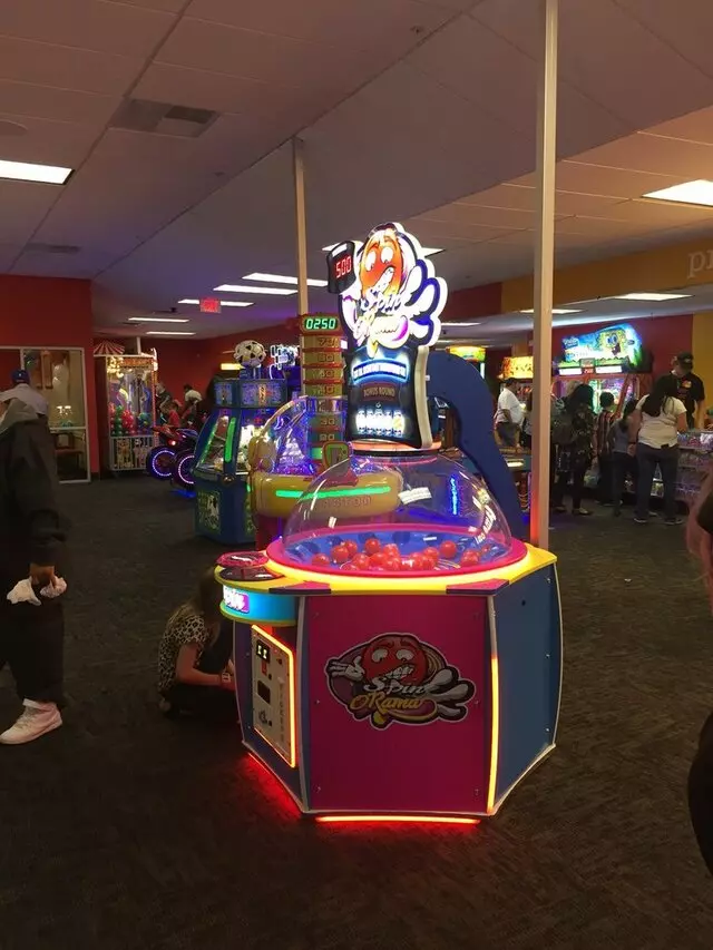 Peter Piper Pizza