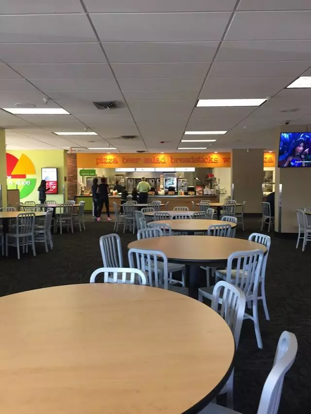 Peter Piper Pizza
