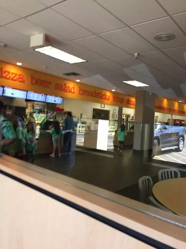 Peter Piper Pizza