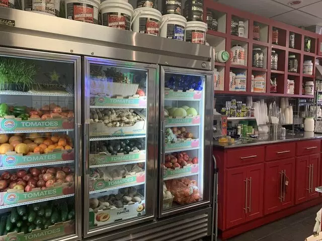 Beets  Juice  Bar  &  Cafe