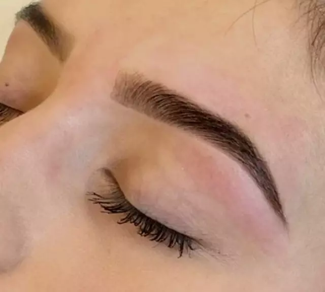 Flawless Eyebrow Threading