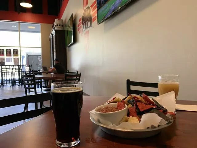Boxing Bear Bridges - Albuquerque