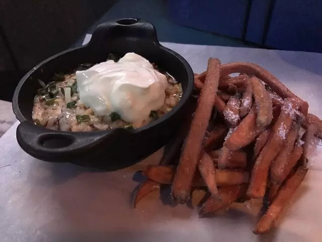 Fox & Hound Pub & Grill