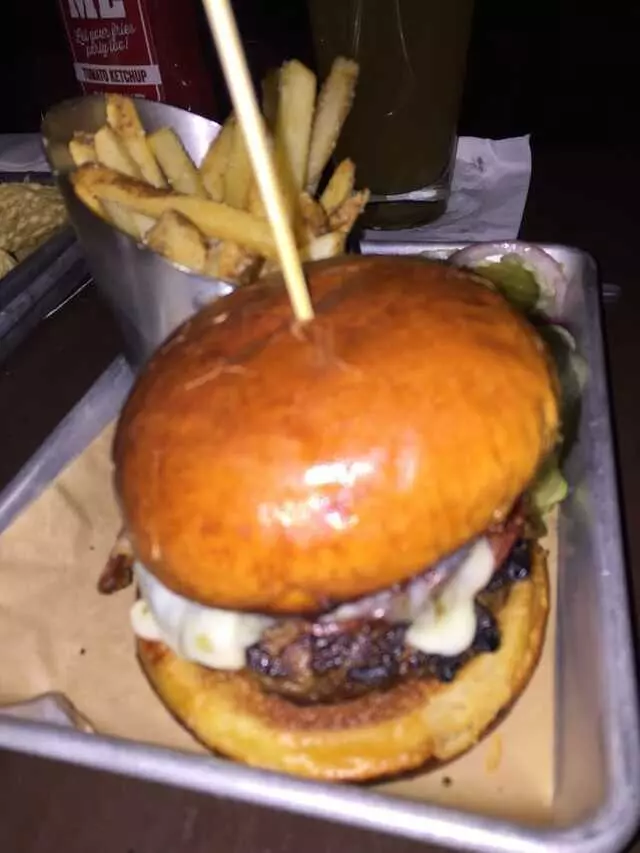 Fox & Hound Pub & Grill