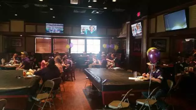 Fox & Hound Pub & Grill