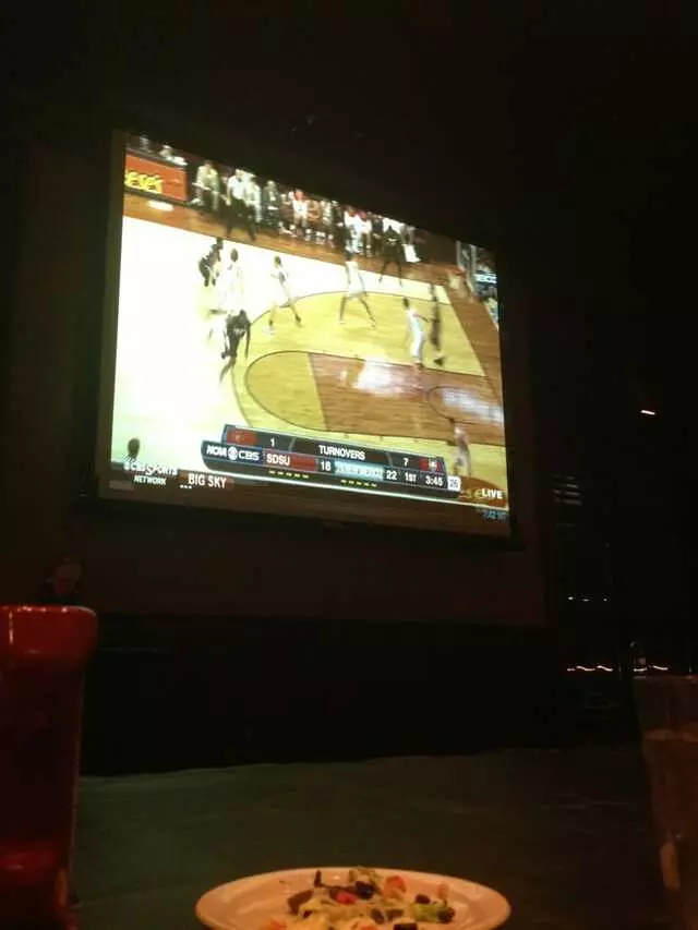 Fox & Hound Pub & Grill