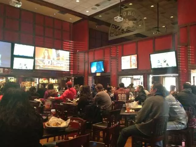 Fox & Hound Pub & Grill