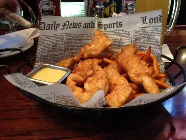 Fox & Hound Pub & Grill