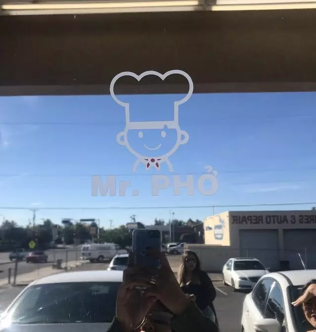 Mr Pho