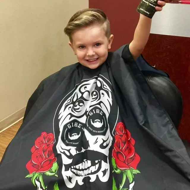 Alison The Barber