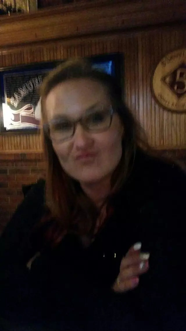 Louie’s Pub & Grill