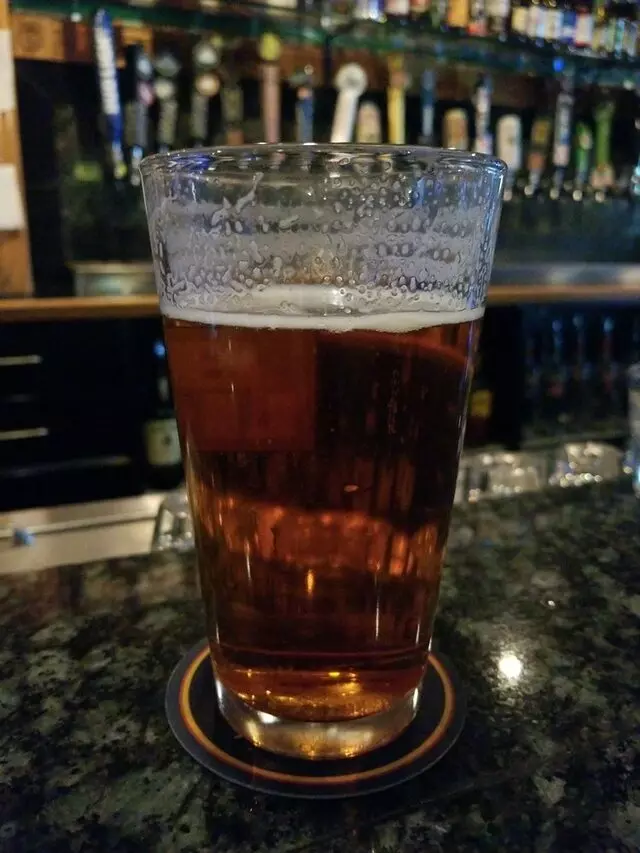 Louie’s Pub & Grill