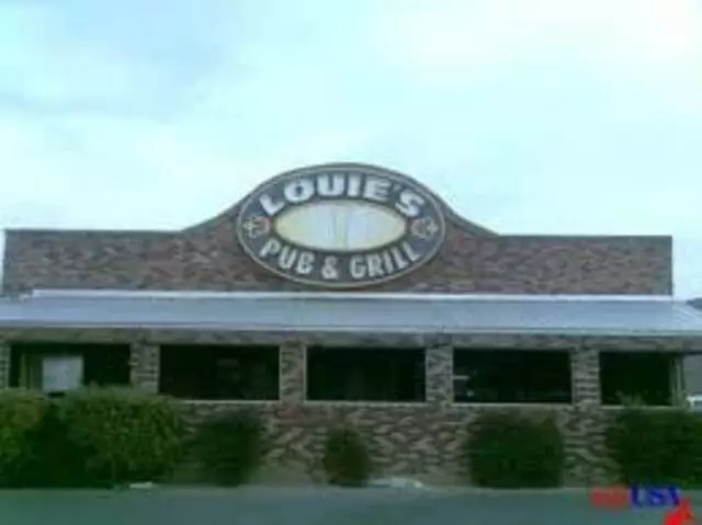 Louie’s Pub & Grill