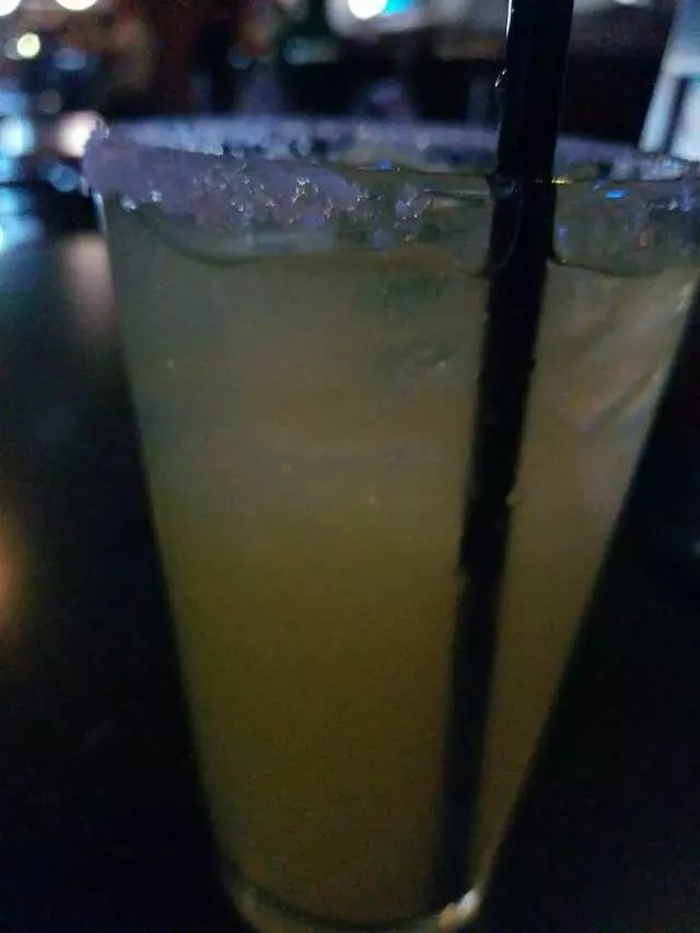 Louie’s Pub & Grill