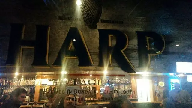 Louie’s Pub & Grill