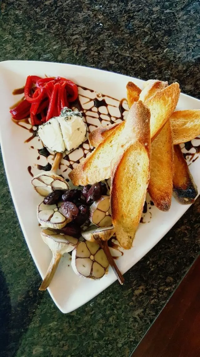 Artichoke Cafe