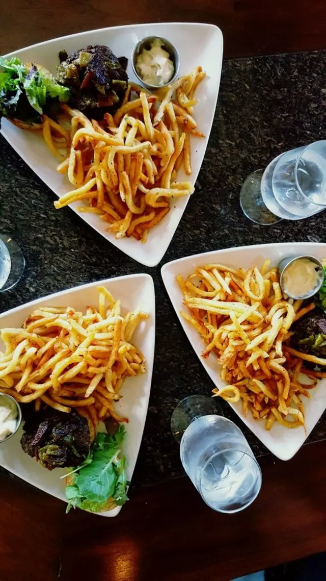 Artichoke Cafe