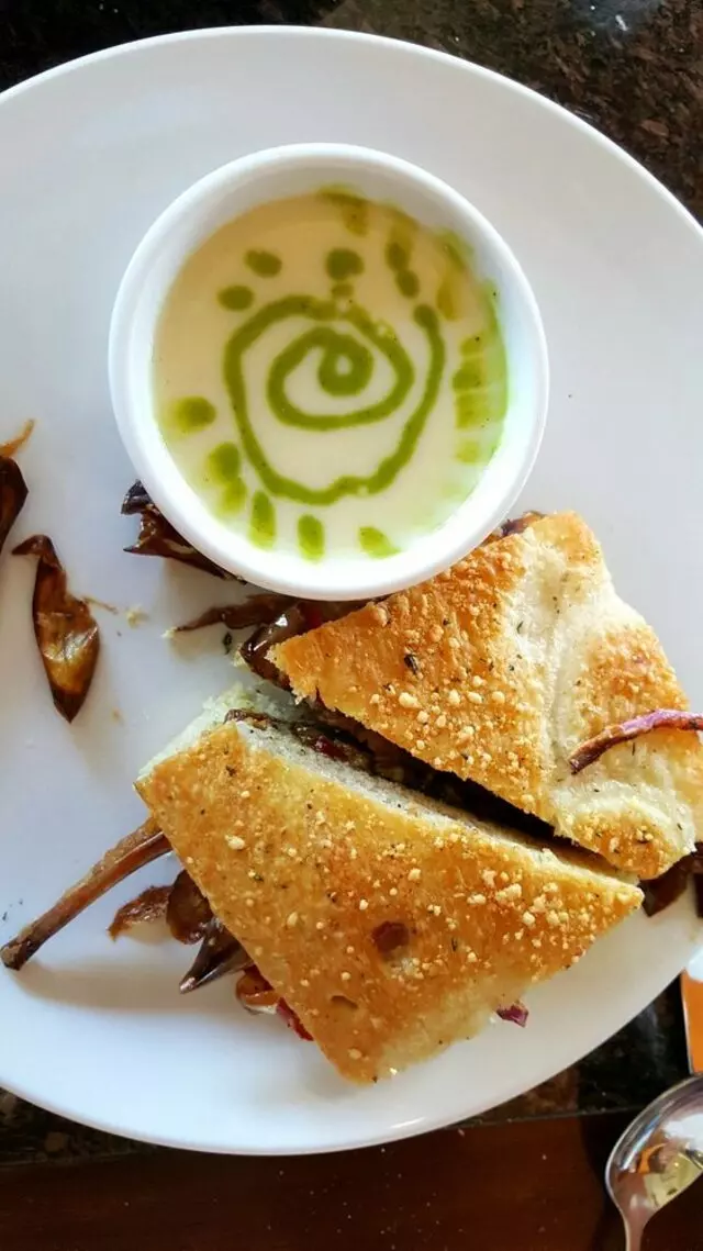 Artichoke Cafe